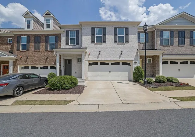 Homes for sale in Woodstock, GA | 221 Ellis Ln, Woodstock, GA 30189 | MLS# 7758536