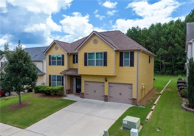 2nd image of 47 Maple Hill Dr, Newnan, GA 30265 | MLS# 7805772