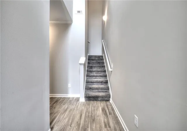 Photo 2 of Single family home for sale at 257 Summit Height Dr, Cartersville, GA 30121 | MLS# 7797113 | Listing updated on 2026-09-10