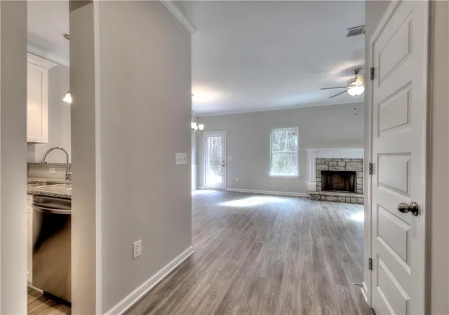 Photo 3 of Single family home for sale at 257 Summit Height Dr, Cartersville, GA 30121 | MLS# 7797113 | Listing updated on 2026-09-10