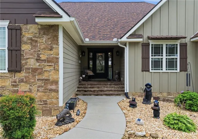 Photo 3 of Single family home for sale at 815 Knight Btm Rd Se, Fairmount, GA 30139 | MLS# 7817548 | Listing updated on 2026-08-09