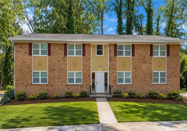 1st image of 1610 Line Cir, Decatur, GA 30032 | MLS# 7775029