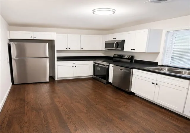 3rd image of 1610 Line Cir, Decatur, GA 30032 | MLS# 7775029