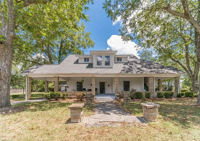 1st image of 284 Covington St, Loganville, GA 30052 | MLS# 7617376