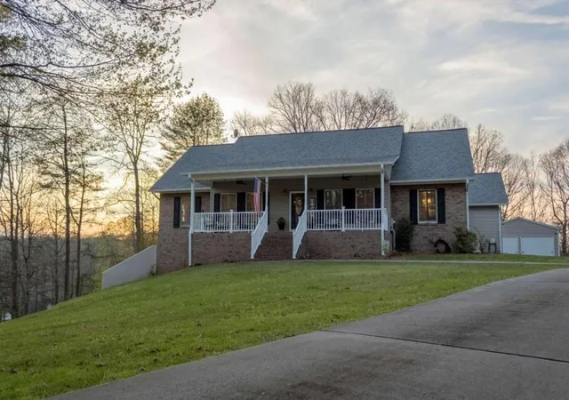 Photo 3 of Sale Pending at 141 Chambers Mountain, Mineral Bluff, GA 30559 | MLS# 7760231 | Listing updated on 2026-09-29
