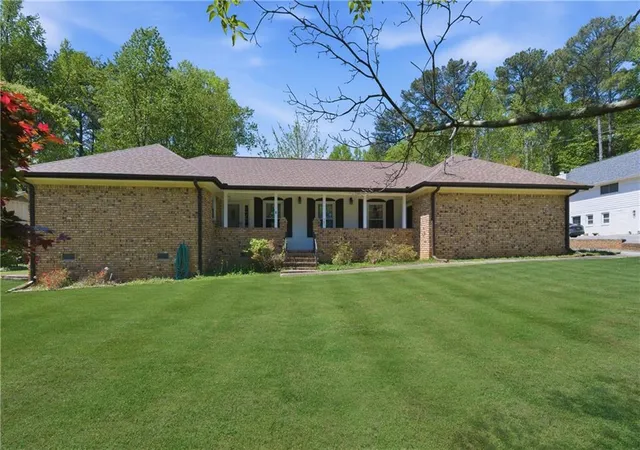 Photo 1 of Sale Pending at 751 Oakley Dr Nw, Marietta, GA 30064 | MLS# 7751140 | Listing updated on 2026-09-04
