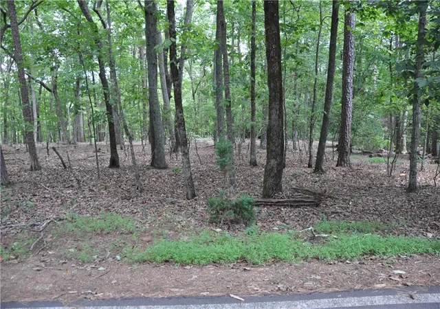 Photo 3 of Sale Pending at 2468 Wedgewood Dr, Jasper, GA 30143 | MLS# 7815557 | Listing updated on 2026-08-24