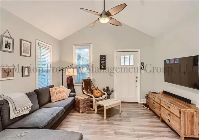 3rd image of 784 Hillmont Ave, Decatur, GA 30030 | MLS# 7762301