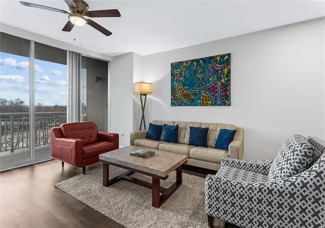 3rd image of 3338 Peachtree Rd Ne #702, Atlanta, GA 30326 | MLS# 7759443