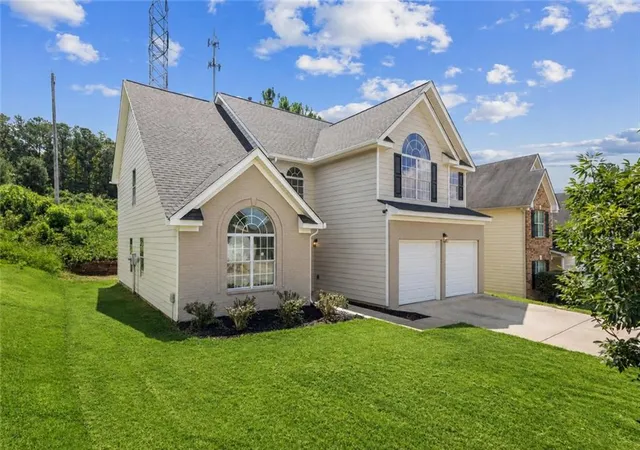 2nd image of 5654 Laurel Ridge Dr, East Point, GA 30344 | MLS# 7826622