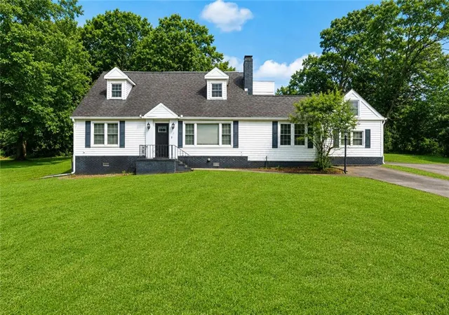 2nd image of 1723 Zemory Dr, Tucker, GA 30084 | MLS# 7804759