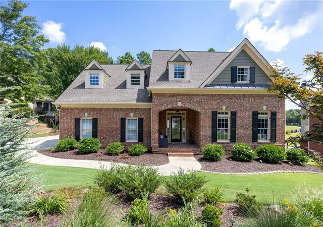 1st image of 333 Golf Crest Dr, Acworth, GA 30101 | MLS# 7826270
