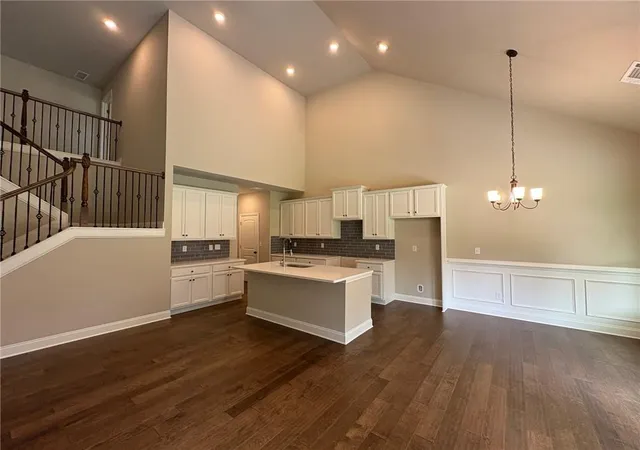 2nd image of 1036 Lakeview Oaks Ct, Grayson, GA 30017 | MLS# 7767033