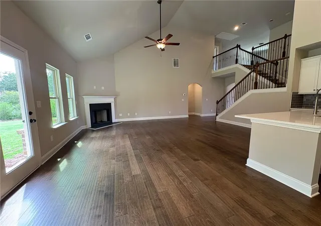 3rd image of 1036 Lakeview Oaks Ct, Grayson, GA 30017 | MLS# 7767033