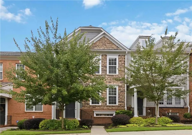 Photo 2 of Townhouse for sale at 2274 Limehurst Dr NE, Brookhaven, GA 30319 | MLS# 7805164 | Listing updated on 2026-08-30