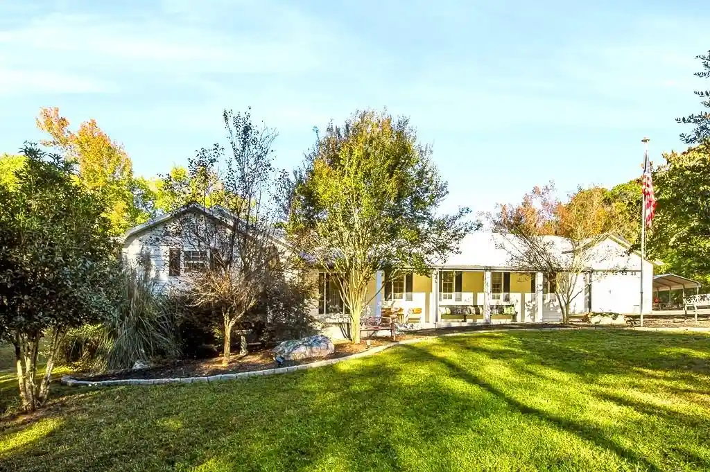 Photo 1 of Single family home for sale at 1061 Knight Rd, Madison, GA 30650 | MLS# 7860143 | Listing updated on 2026-10-31