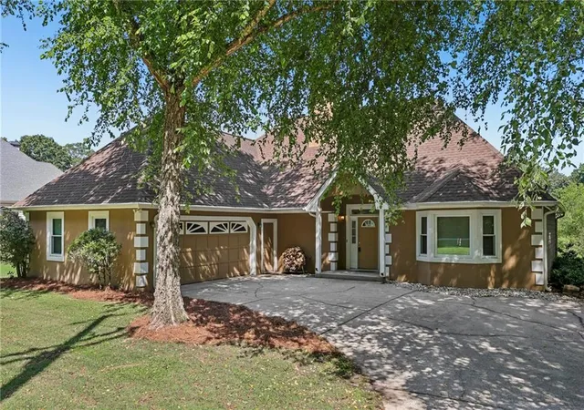 Homes for sale in Auburn, GA | 230 County Line Auburn Rd, Auburn, GA 30011 | MLS# 7768027