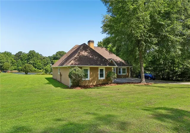Homes for sale in Auburn, GA | 230 County Line Auburn Rd, Auburn, GA 30011 | MLS# 7768027