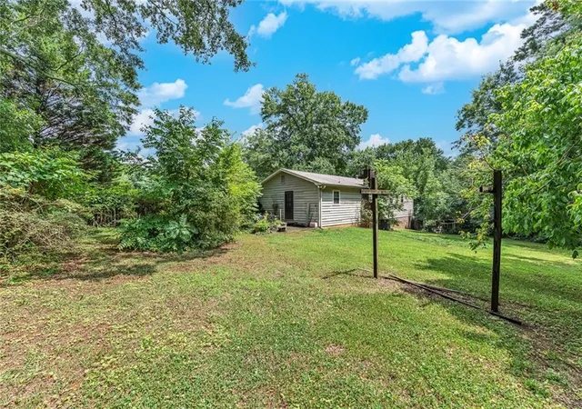 Homes for sale in Woodstock, GA | 233 Foothill Dr, Woodstock, GA 30188 | MLS# 7800425