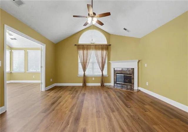 Listing Photo 5 - Condo for sale in building located at 137 Vintage Clb Cir, Marietta, GA 30066
