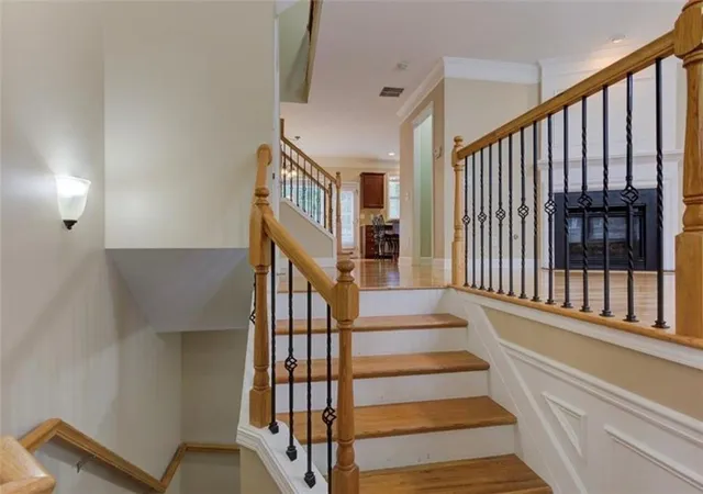 5th image of 2166 Weldonberry Dr Ne, Brookhaven, GA 30319 | MLS# 7774526