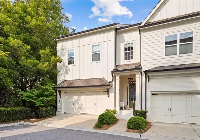 Photo 1 of Townhouse for sale at 300 Banbury Xing, Alpharetta, GA 30009 | MLS# 7792914 | Listing updated on 2026-08-29