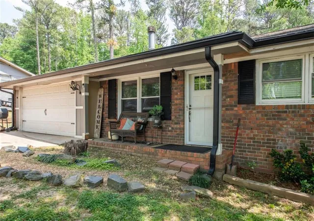 Photo 3 of Single family home for sale at 303 Wildwood Dr, Dallas, GA 30132 | MLS# 7787663 | Listing updated on 2026-06-13