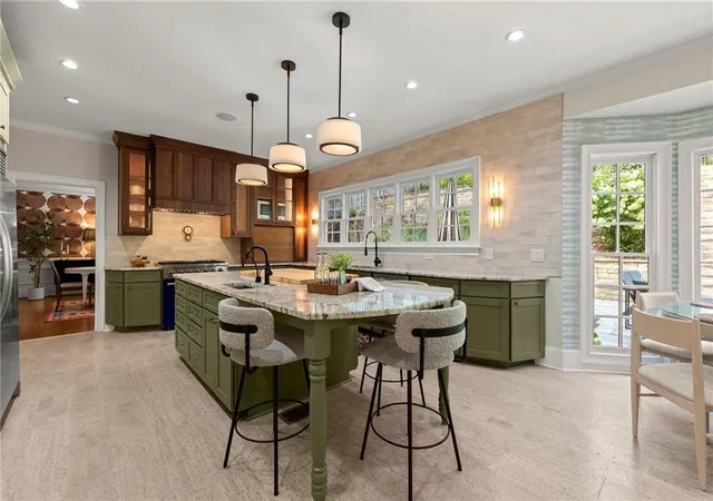 Photo 3 of Single family home for sale at 7810 Landowne Dr, Sandy Springs, GA 30350 | MLS# 7815278 | Listing updated on 2026-09-11