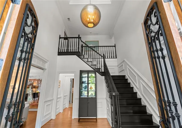 Photo 3 of Single family home for sale at 7810 Landowne Dr, Sandy Springs, GA 30350 | MLS# 7815278 | Listing updated on 2026-10-30