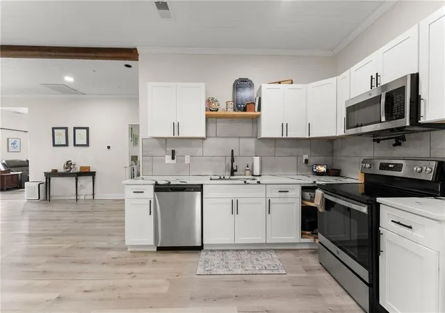 5th image of 2158 Broad St, Commerce, GA 30529 | MLS# 7797432