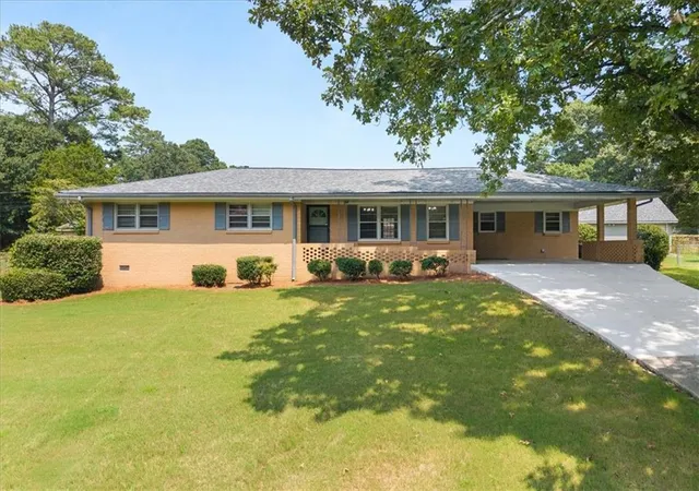 1st image of 454 Hilltop Rd Sw, Conyers, GA 30094 | MLS# 7799241