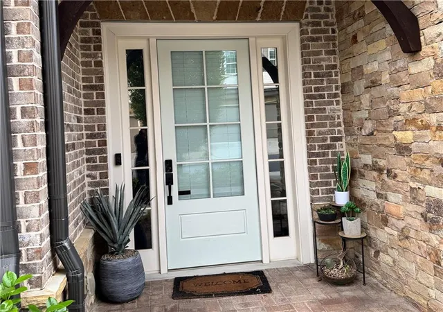 Photo 4 of Townhouse for sale at 529 Springer Bnd NW, Marietta, GA 30060 | MLS# 7769445 | Listing updated on 2026-08-19