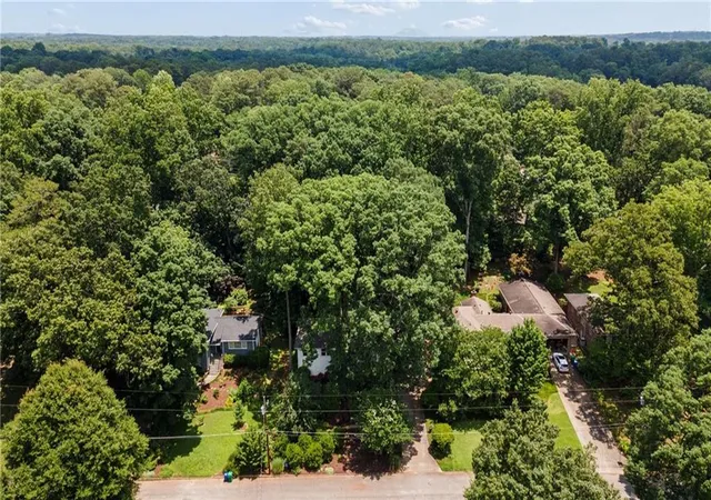 49th image of 2478 Tanglewood Rd, Decatur, GA 30033 | MLS# 7785102