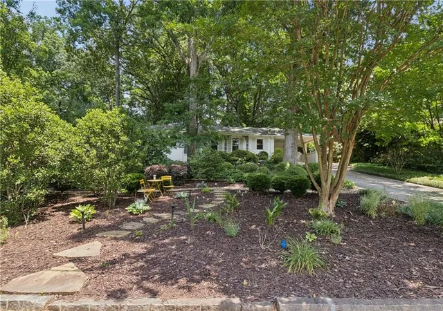 4th image of 2478 Tanglewood Rd, Decatur, GA 30033 | MLS# 7785102