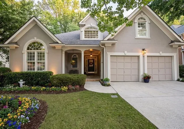 Single family home for sale at 850 Lake Medlock Dr, Johns Creek, GA 30022 | MLS# 7800688 | Listing updated on 2026-09-18