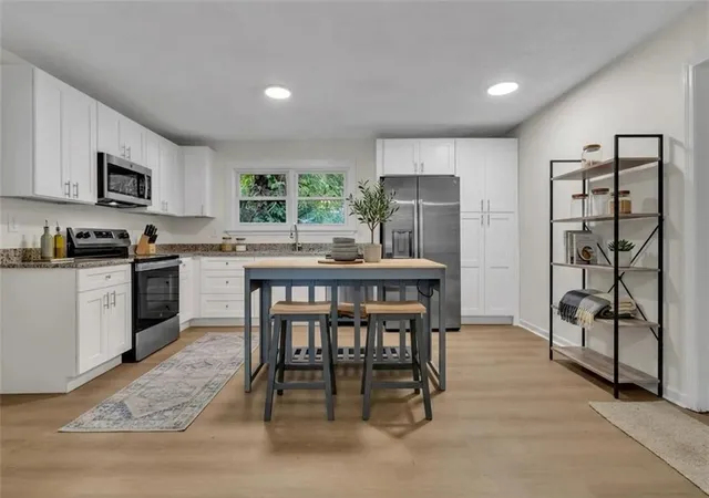 Photo 2 of Sale Pending at 170 Peachtree Ct, Riverdale, GA 30274 | MLS# 7810367 | Listing updated on 2026-10-22