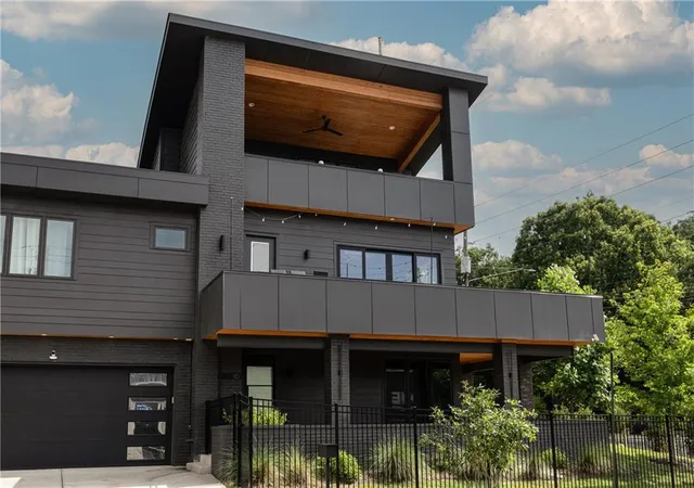 Photo 1 of Townhouse for sale at 10 Moreland Ne, Atlanta, GA 30307 | MLS# 7808610 | Listing updated on 2026-08-10
