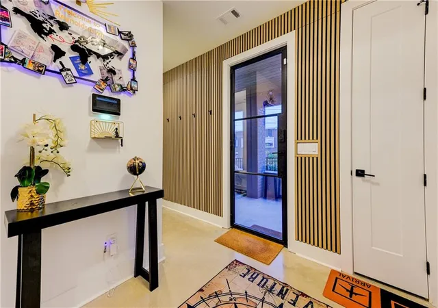 Photo 4 of Townhouse for sale at 10 Moreland NE, Atlanta, GA 30307 | MLS# 7808610 | Listing updated on 2026-08-10
