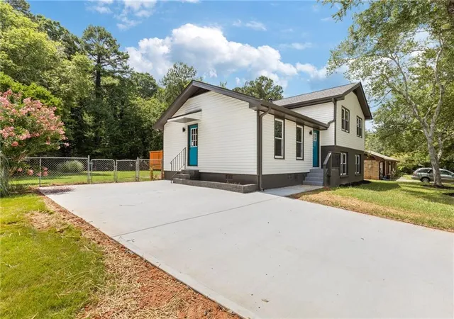 2nd image of 2531 Falcon Ridge Dr, Grayson, GA 30017 | MLS# 7818241