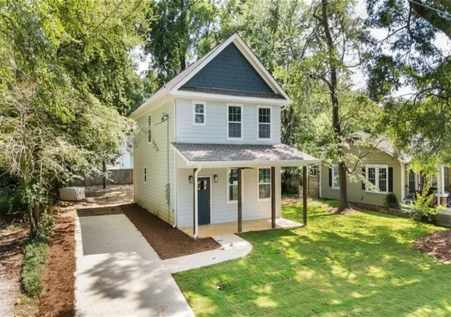 3rd image of 147 W Ellawood Ave, Cedartown, GA 30125 | MLS# 7811816