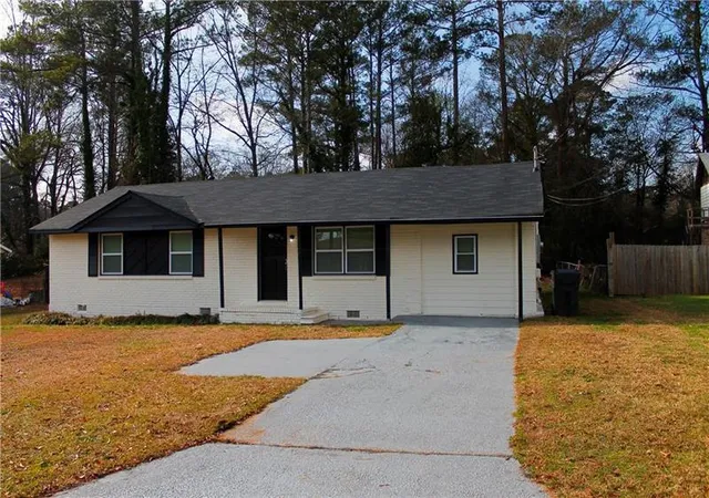 Photo 2 of Single family home for sale at 8947 Yarmouth Dr, Jonesboro, GA 30238 | MLS# 7812162 | Listing updated on 2026-07-29