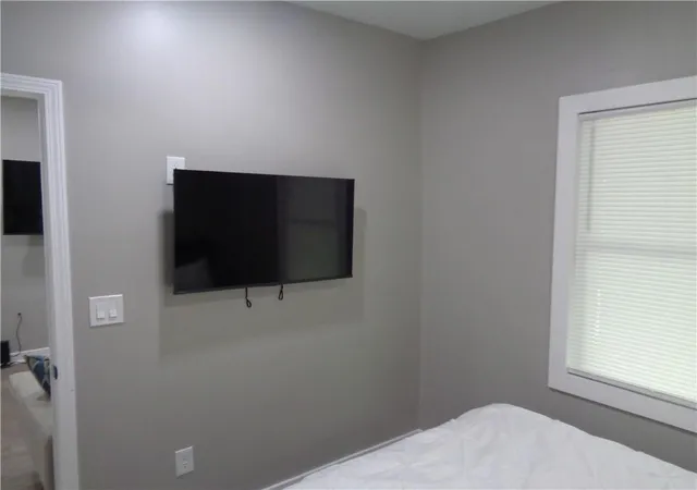 Photo 3 of Single family home for sale at 1060 Garibaldi St, Atlanta, GA 30310 | MLS# 7802543 | Listing updated on 2026-07-10