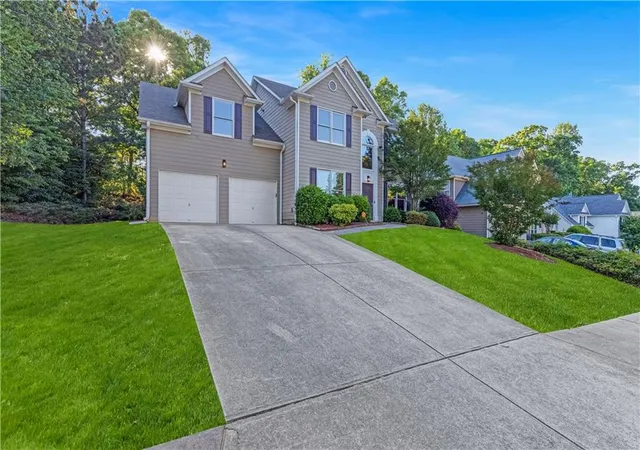 2nd image of 4310 Canterbury Walk Dr, Duluth, GA 30097 | MLS# 7814842
