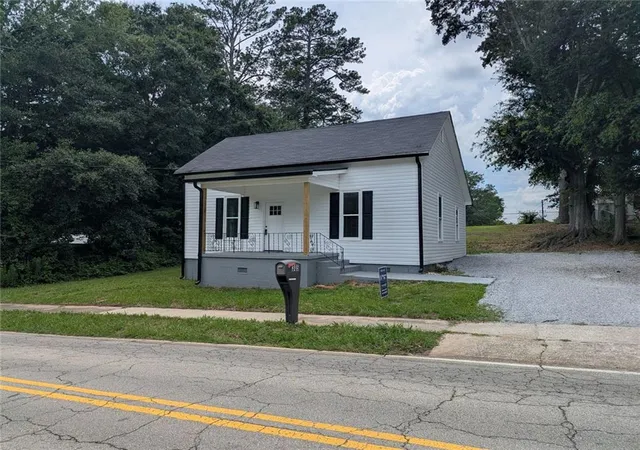 1st image of 305 Burson Ave, Carrollton, GA 30117 | MLS# 7787880