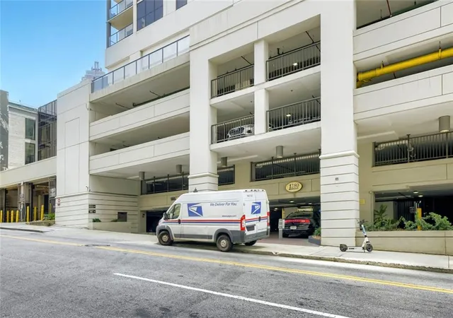 3rd image of 1280 W Peachtree St Nw #3414, Atlanta, GA 30309 | MLS# 7801537