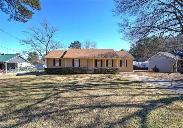 3rd image of 58 Habersham Cir Ne, Cartersville, GA 30121 | MLS# 7794861
