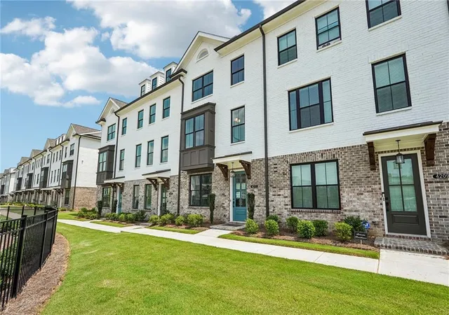 2nd image of 4211 Millcroft Pl #215, Buford, GA 30518 | MLS# 7810383