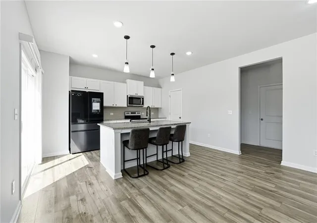 3rd image of 1068 Prudence Dr, Lawrenceville, GA 30045 | MLS# 7756866