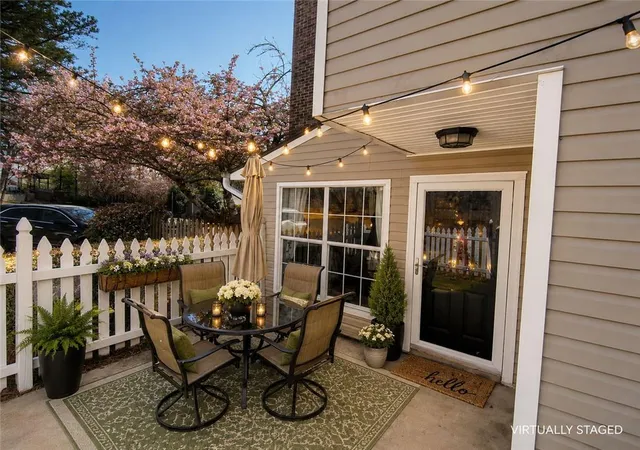 Photo 2 of Sale Pending at 579 Picketts Bnd Ct, Marietta, GA 30008 | MLS# 7817932 | Listing updated on 2026-08-22