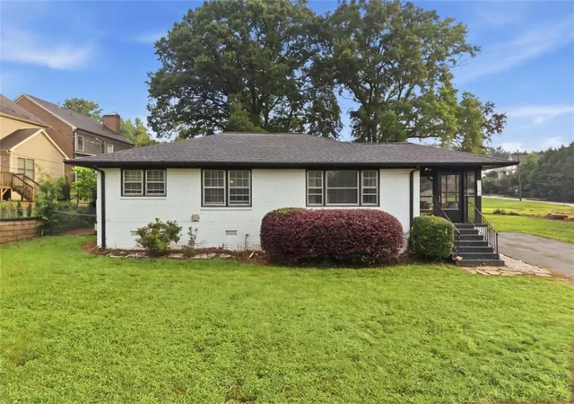 image of 1975 Cooper Lake Rd, Smyrna, GA 30080 | MLS# 7813496